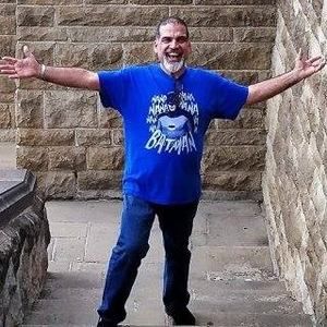 Meet your Posher, Dennis